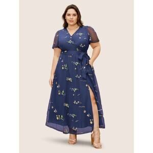 Plus Size 1X 14 16 blue BloomChic Maxi Dress Floral Embroidered Pocket Formal